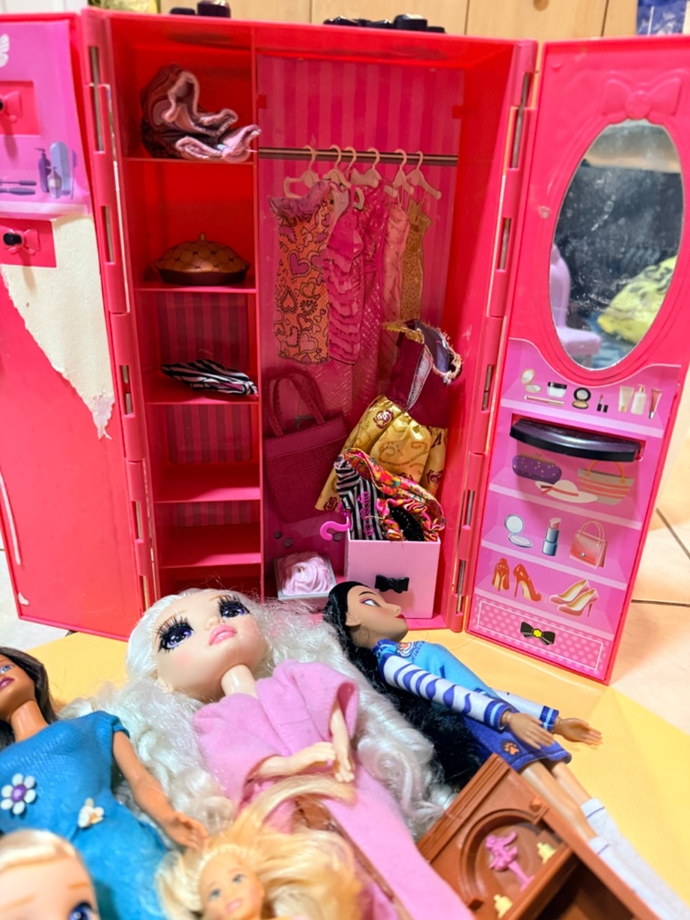 Barbie LOL OMG Doll Bundle Wardrobe Closet Accessories Lot - Picture 5 of 7